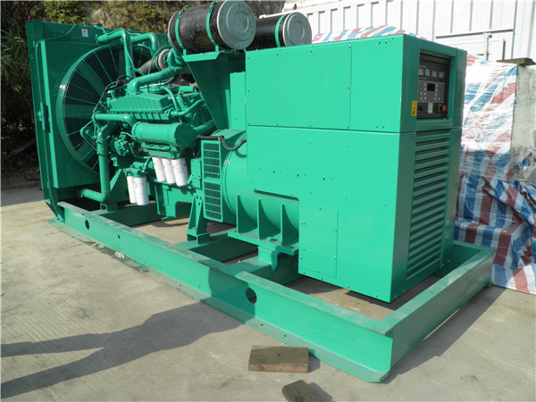 麻章发电车出租-柴油发电机散热器怎样散热