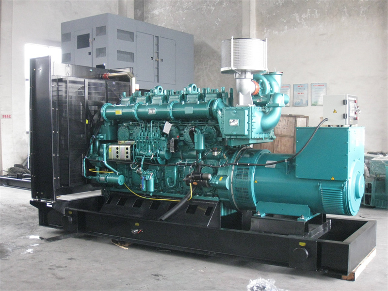 麻章200KW 柴油发电机的油耗是多少?